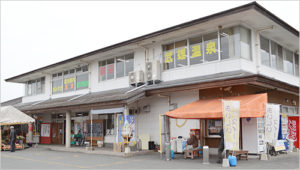 佐賀県武雄温泉物産館｜当館外観